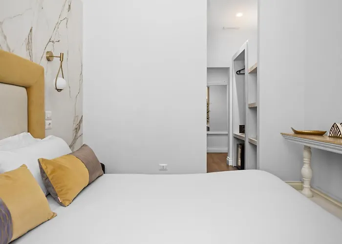 Ghr Navona בית הארחה 4*